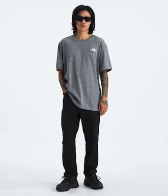 Men’s Short-Sleeve Evolution Box Fit Tee Men’s Short-Sleeve Evolution Box Fit Tee