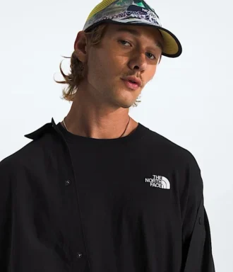 Men’s Short-Sleeve Evolution Box Fit Tee Men’s Short-Sleeve Evolution Box Fit Tee