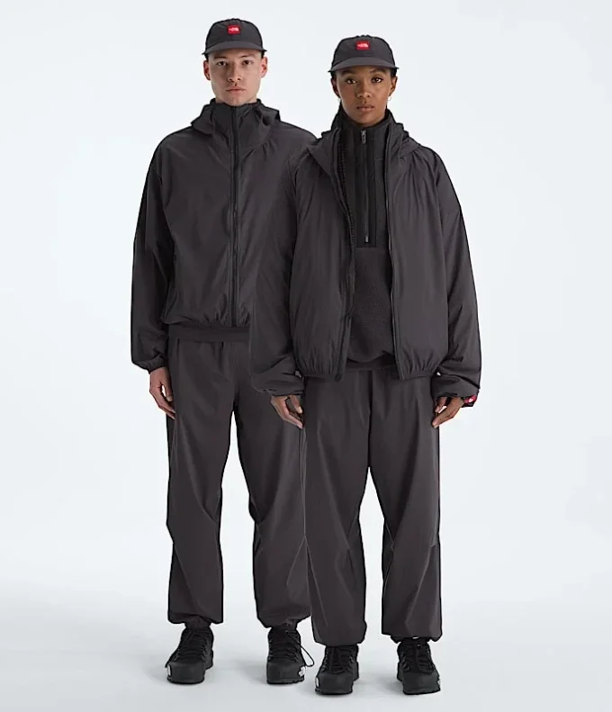 Men’s TNF™ Red Box Packable Wind Pants Men’s TNF™ Red Box Packable Wind Pants