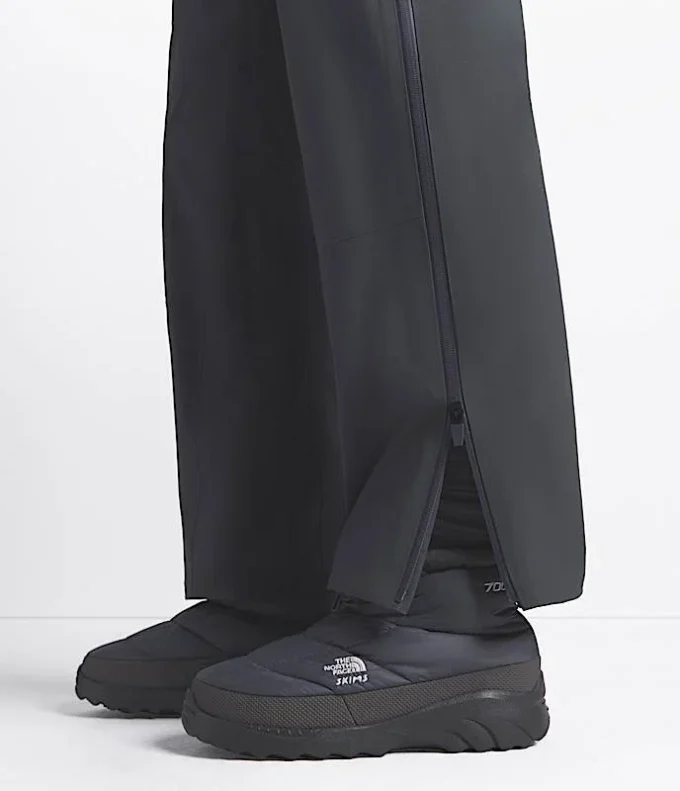 The North Face X SKIMS Women’s Seam Tape Pant The North Face X SKIMS Women’s Seam Tape Pant