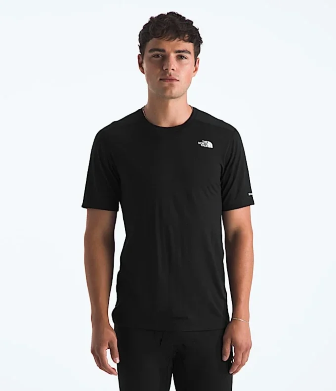 TNF X Smartwool Men’s Merino Blend 150 Short-Sleeve Crew TNF X Smartwool Men’s Merino Blend 150 Short-Sleeve Crew