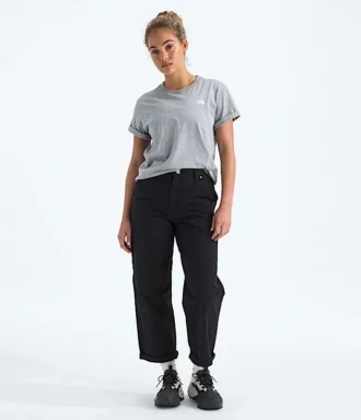 Women’s Evolution Box NSE Relaxed Short-Sleeve Tee Women’s Evolution Box NSE Relaxed Short-Sleeve Tee