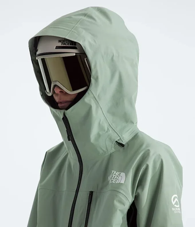 Women’s Summit Series Eastwall GORE-TEX® Jacket Women’s Summit Series Eastwall GORE-TEX® Jacket