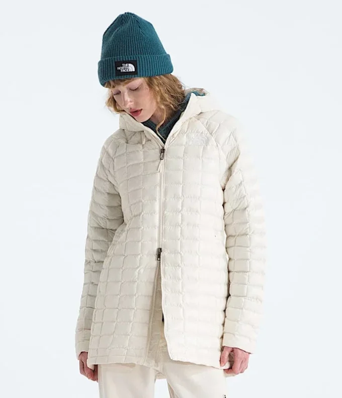 Women’s THERMOBALL™ Hooded Parka Women’s THERMOBALL™ Hooded Parka